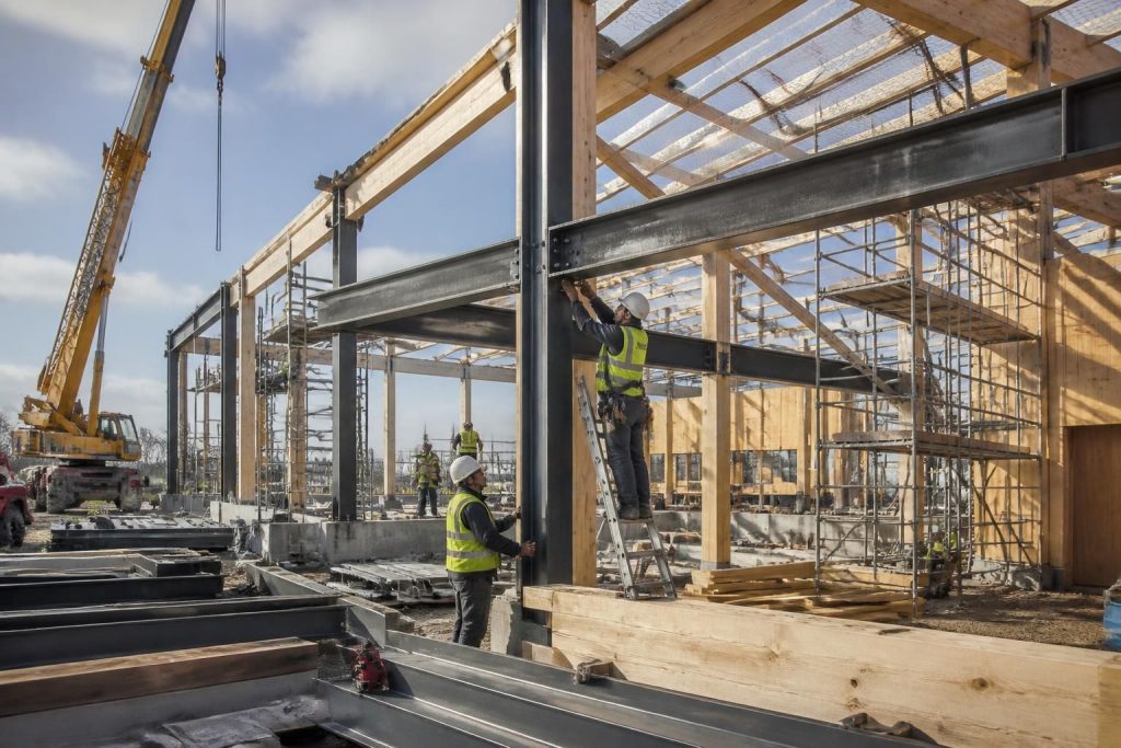 Bâtiment industriel construction : métallerie, bois et prix au mètre carré